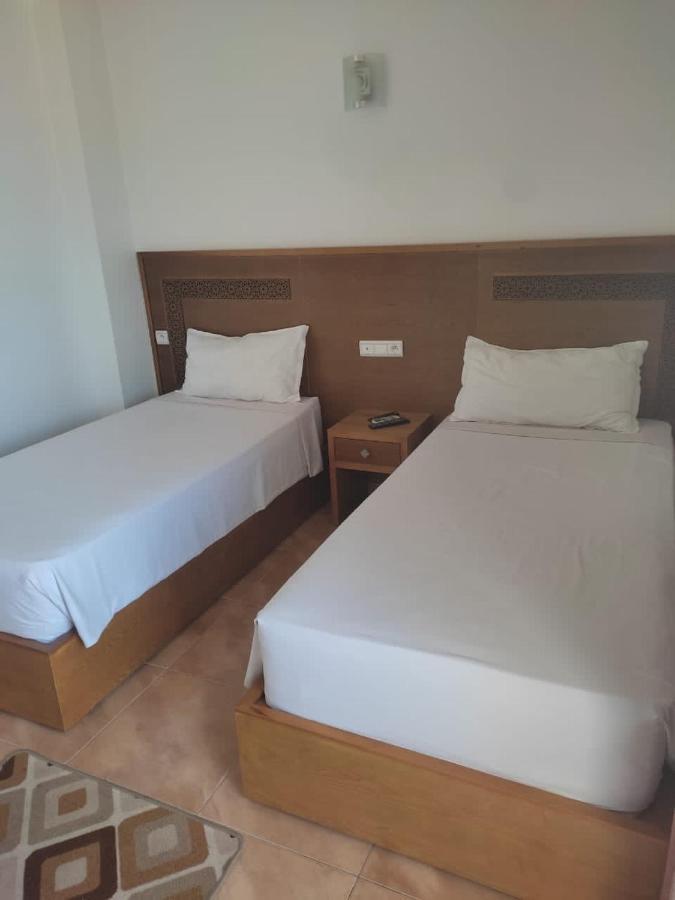 Hotel Nelson Мдік Екстер'єр фото
